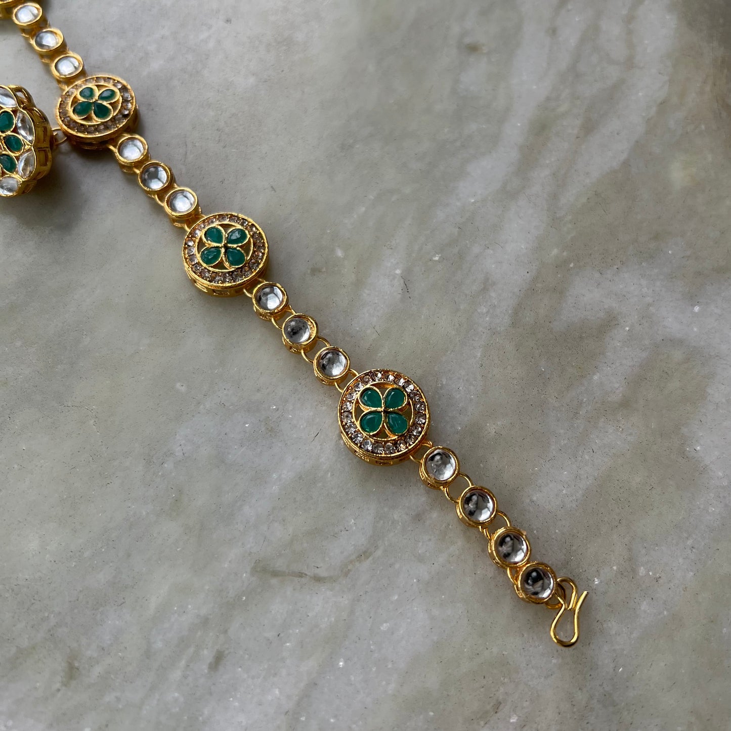 Kundan Mathapatti with Rajasthani Borla Traditional Head Accessory