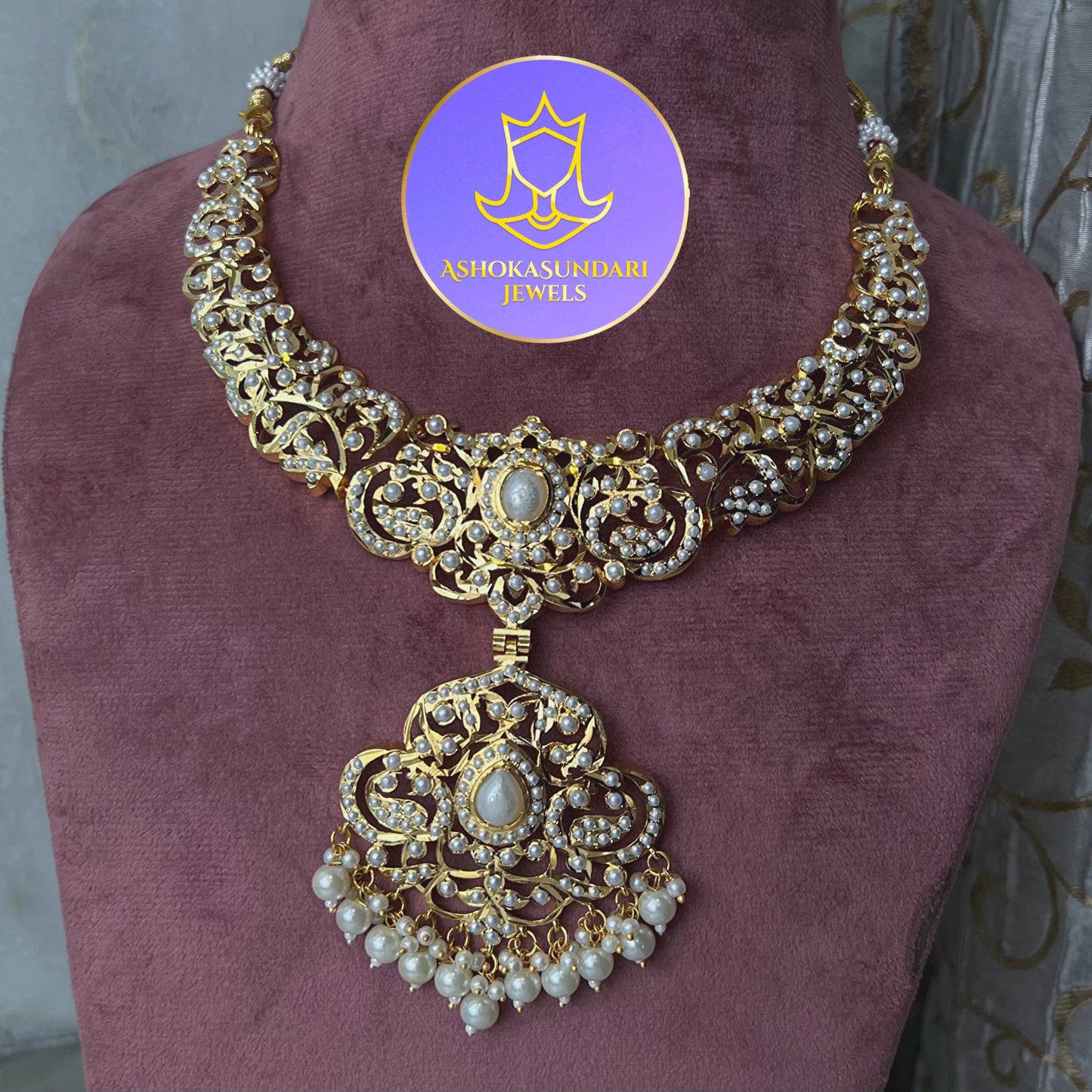 Statement Gold Jadau White Pearl Set