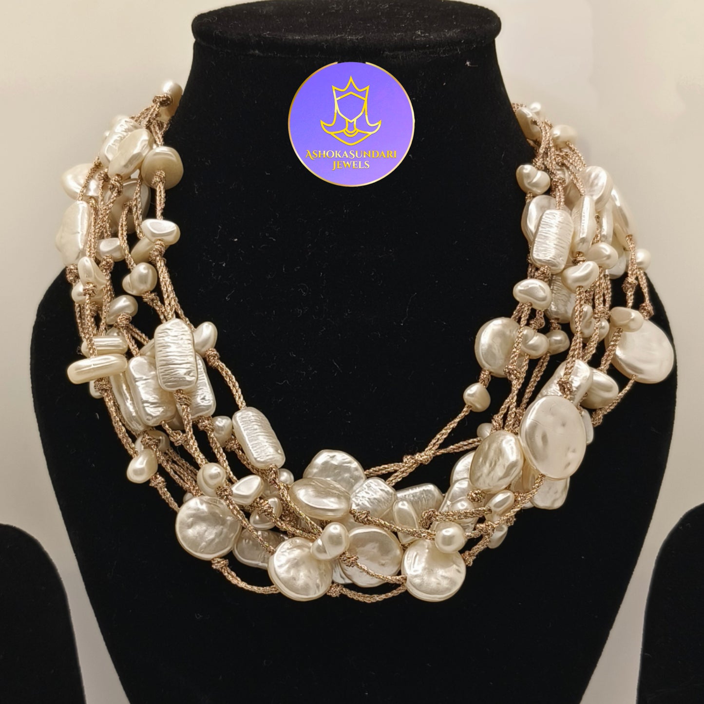 Chunky Pearl Statement Choker Necklace