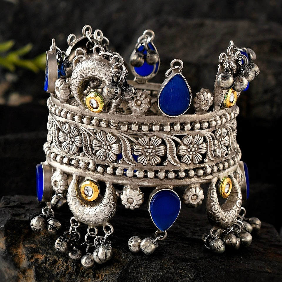 Melina Warrior Silver Antique Statement Bracelet (Blue)