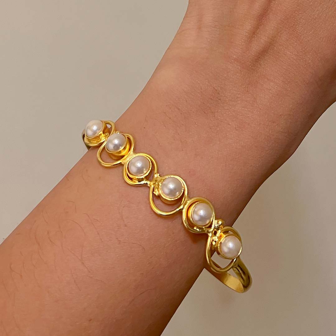 Gold Plated Pearl Bracelet FREE SIZE