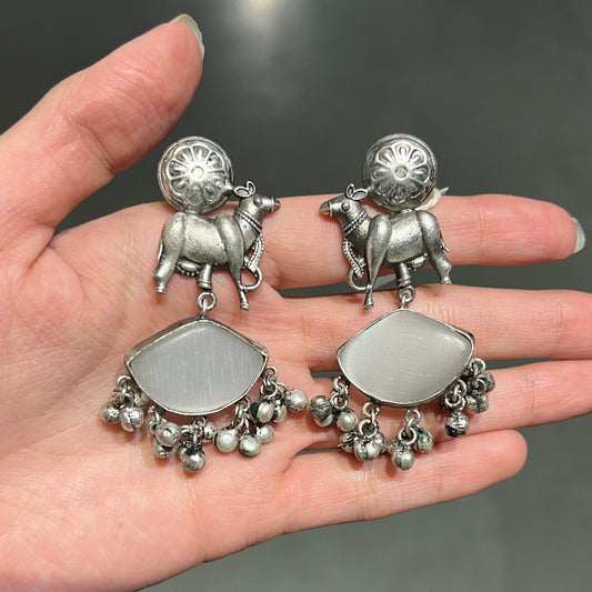 Khore Bel Silver Plated Gungaroo Earrings Grey